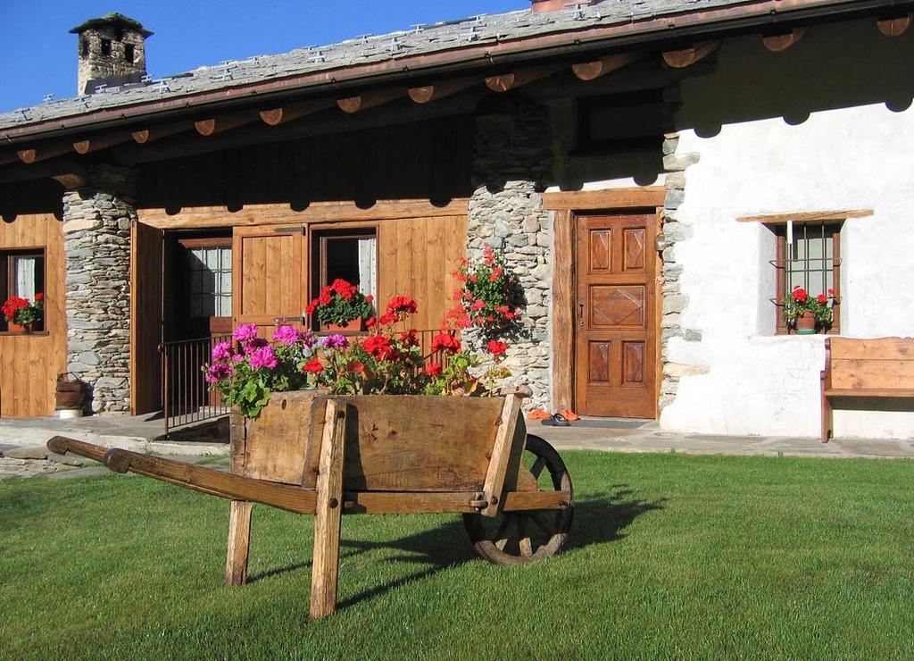 Bed and Breakfast Les Chevreuils Introd Exteriér fotografie
