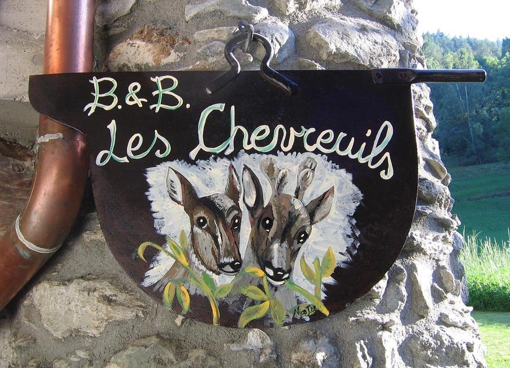 Bed and Breakfast Les Chevreuils Introd Exteriér fotografie